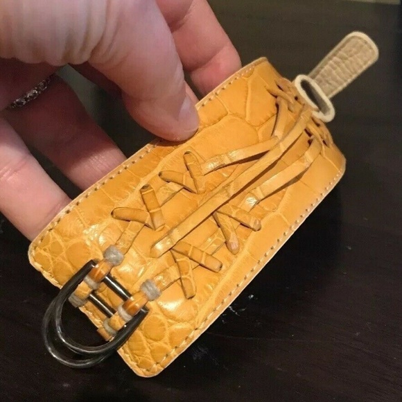 Cuir Inc Yellow Genuine Aligator Leather Bracelet - Picture 2 of 8